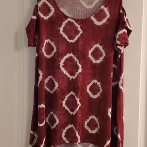 JONES New York Burgandy Cold Shoulder Tie Dye Top